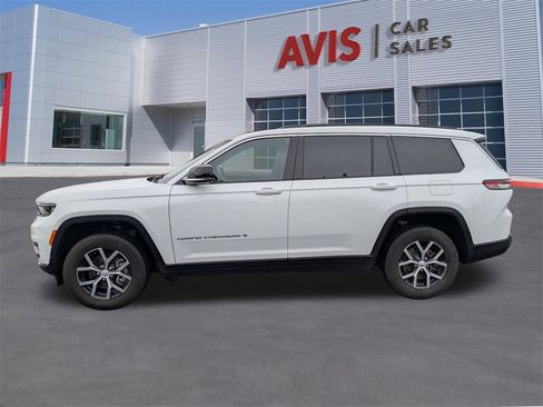 Used 2024 Jeep Grand Cherokee L Limited w/ Luxury Tech Group II image 2