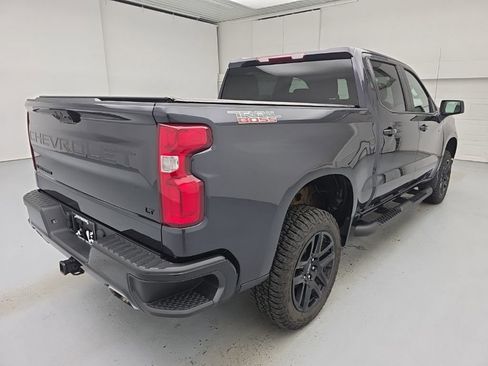 Used 2024 Chevrolet Silverado 1500 LT Trail Boss w/ LPO, Dark Essentials Package AWD/4WD image 11