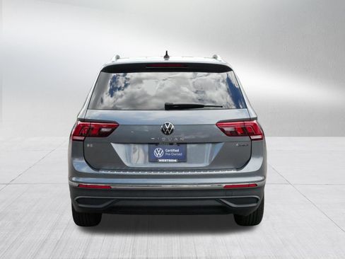 Certified 2023 Volkswagen Tiguan SE w/ Panoramic Sunroof Package AWD/4WD image 6