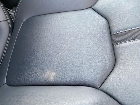 Certified 2025 Honda Pilot Touring image 34