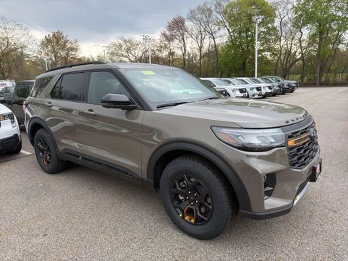 New 2026 Ford Explorer Tremor AWD/4WD image 1