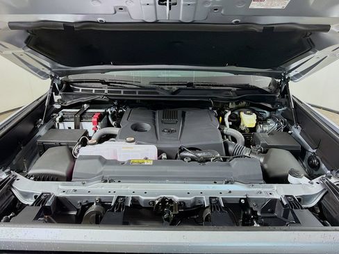 New 2026 Toyota Tundra SR5 AWD/4WD image 25