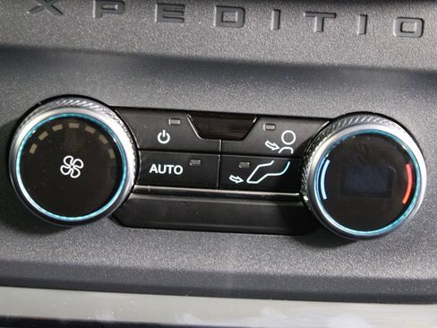 New 2026 Ford Expedition Active RWD image 34