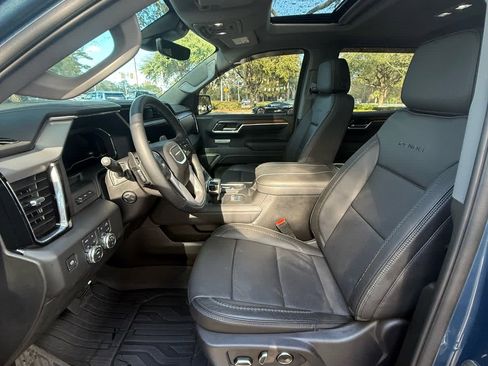 Used 2024 GMC Sierra 1500 Denali w/ Denali Reserve Package image 12