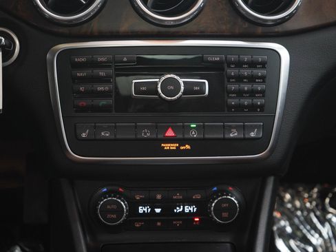 Used 2015 Mercedes-Benz GLA 250 4MATIC image 17