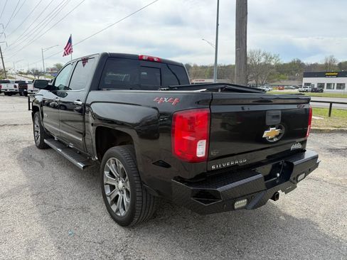 Used 2018 Chevrolet Silverado 1500 High Country image 2