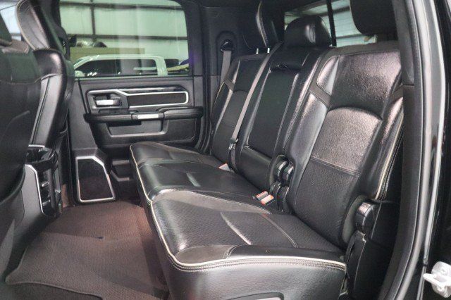 Used 2019 RAM 2500 Laramie w/ Black Appearance Package AWD/4WD image 10