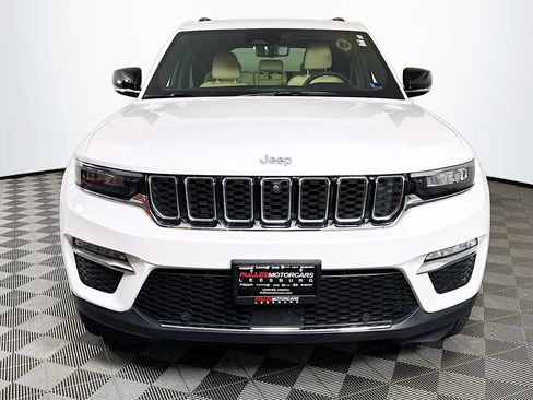 Used 2022 Jeep Grand Cherokee Limited 4xe w/ Luxury Tech Group II AWD/4WD image 2