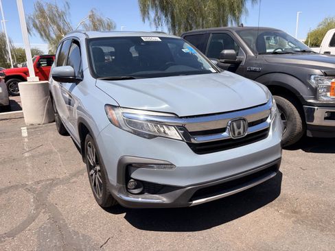 Used 2022 Honda Pilot Touring image 3