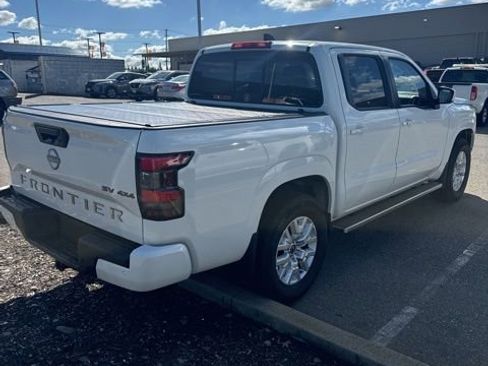 Used 2022 Nissan Frontier SV image 6
