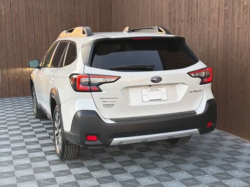 Used 2025 Subaru Outback Limited w/ Popular Package #2 image 17