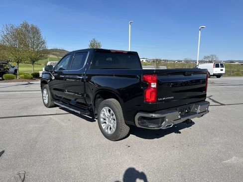 New 2026 Chevrolet Silverado 1500 LTZ w/ Z71 Off-Road Package AWD/4WD image 5