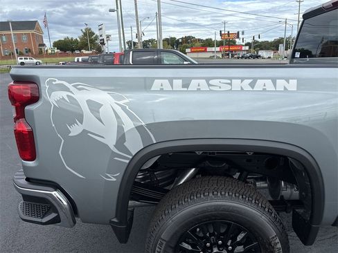 New 2026 Chevrolet Silverado 2500 W/T image 22