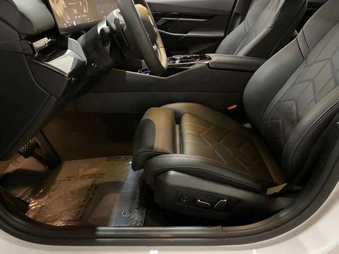 Used 2026 BMW 530i RWD image 41