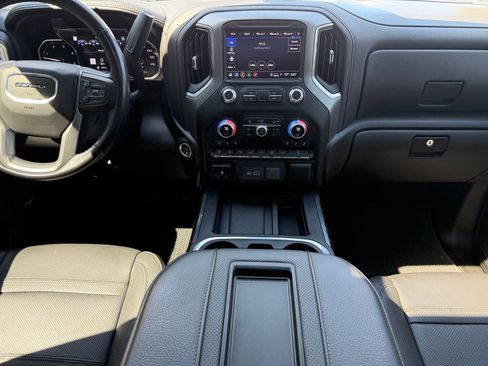 Used 2022 GMC Sierra 2500 Denali image 19