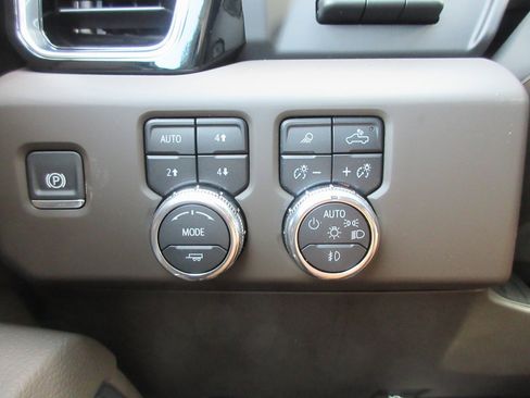 New 2026 GMC Sierra 1500 Denali w/ Denali Reserve Package image 19