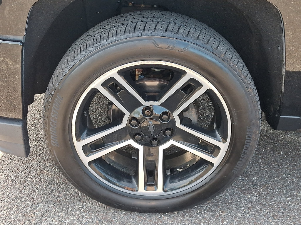 Used 2018 Chevrolet Silverado 1500 LT w/ All Star Edition AWD/4WD image 29