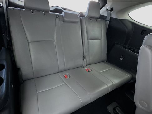 Used 2021 Toyota Highlander Platinum AWD/4WD image 20