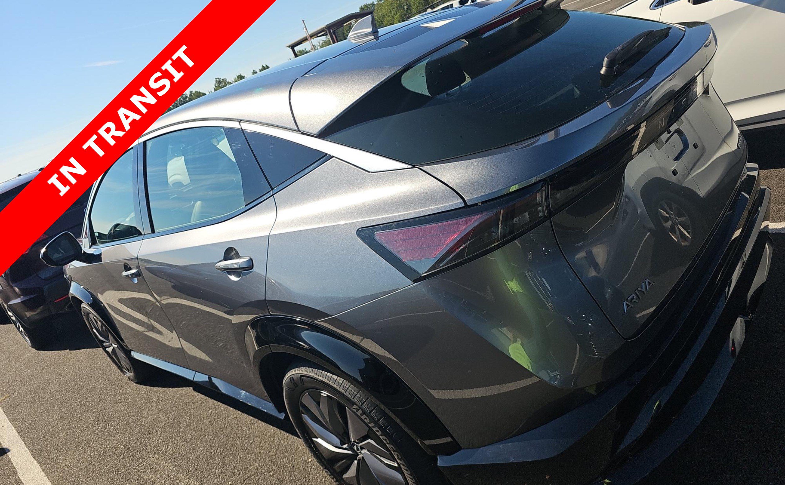 Used 2023 Nissan Ariya FWD image 5