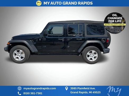 Used 2022 Jeep Wrangler Unlimited Sport AWD/4WD image 5