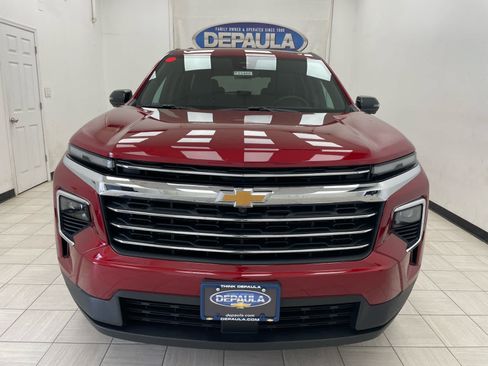 New 2026 Chevrolet Traverse LT w/ Driver Confidence Package AWD/4WD image 17