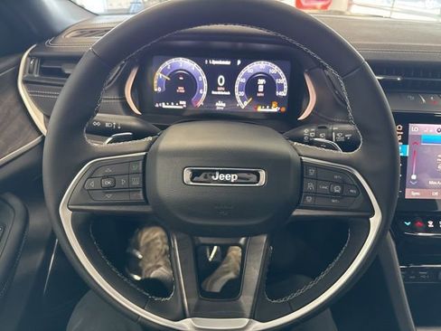 New 2026 Jeep Grand Cherokee L Limited w/ Limited Altitude Package image 38