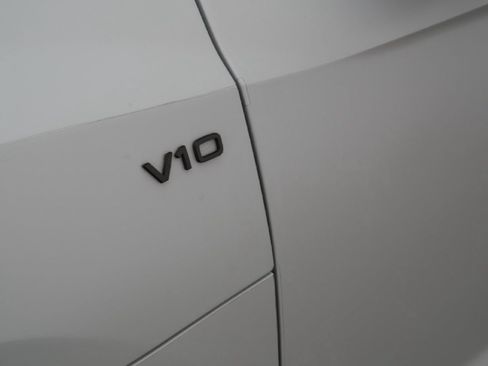 Used 2020 Audi R8 V10 w/ Carbon Exterior Package AWD/4WD image 11