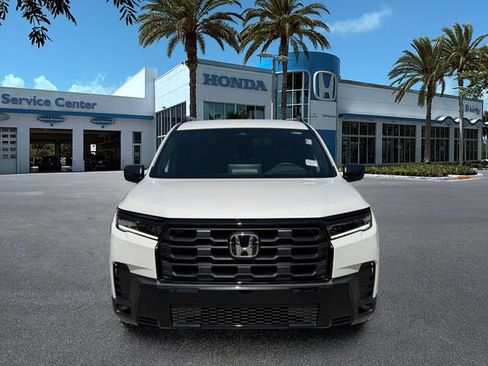 Used 2026 Honda Pilot Sport image 3