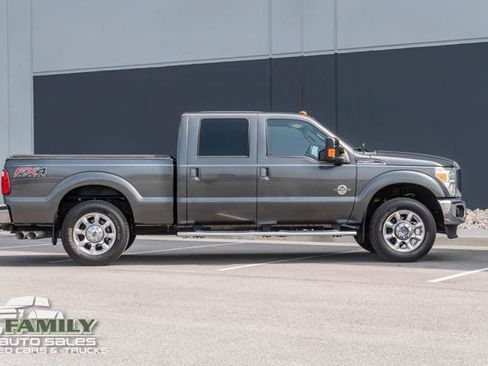 Used 2016 Ford F250 Lariat w/ Lariat Ultimate Package AWD/4WD image 9