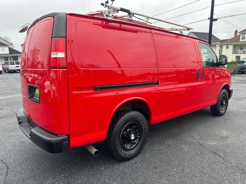 Used 2015 Chevrolet Express 2500 image 37