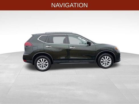 Used 2018 Nissan Rogue SV w/ Premium Package image 8
