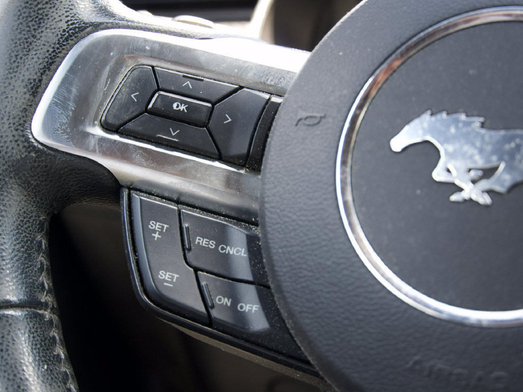 Used 2015 Ford Mustang Convertible RWD image 25