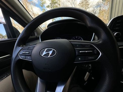 Used 2019 Hyundai Santa Fe SE image 19