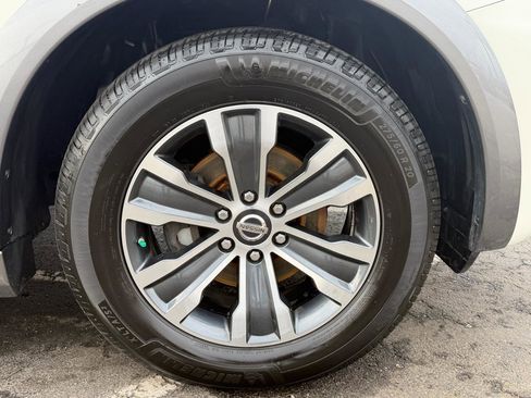 Used 2019 Nissan Armada SL w/ Premium Package image 40