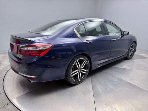 Used 2017 Honda Accord Sport Special Edition image 5