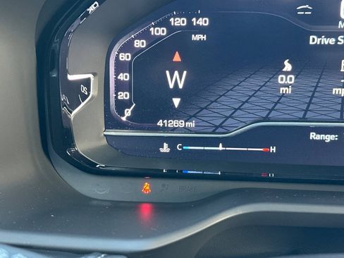 Used 2023 GMC Yukon Denali image 36