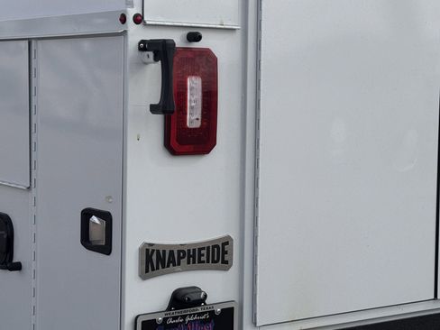 New 2026 Ford E-350 and Econoline 350 Super Duty w/ Power Equipment Group image 11