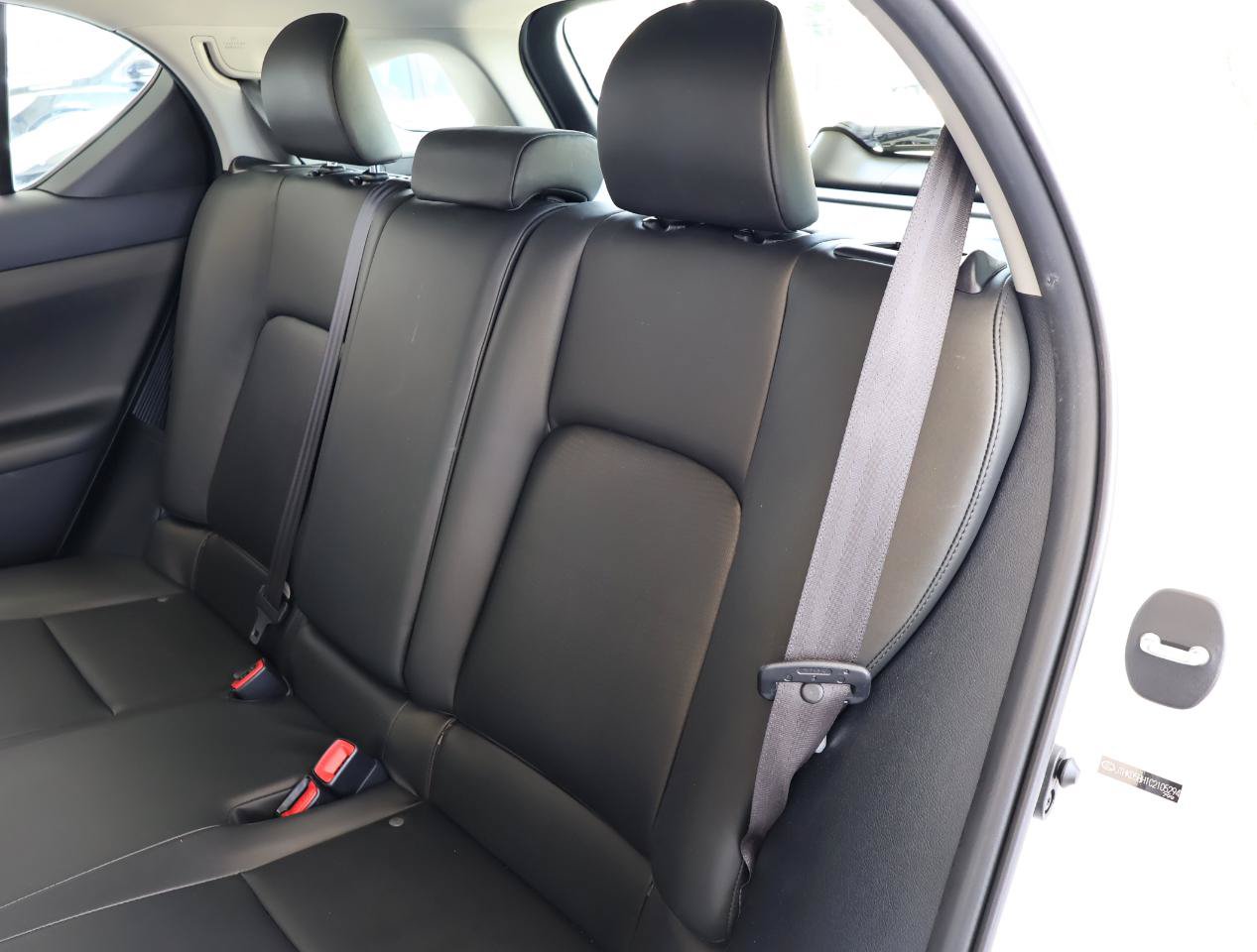Used 2012 Lexus CT 200h Premium FWD image 22
