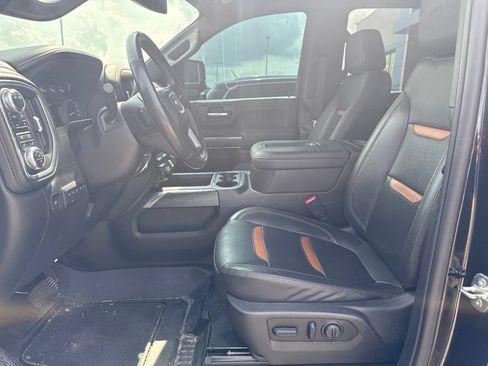 Used 2022 GMC Sierra 2500 AT4 w/ Driver Alert Package I AWD/4WD image 5