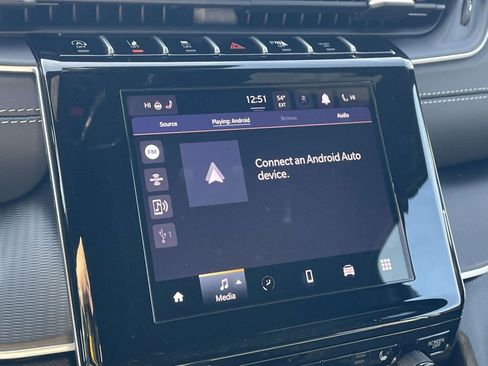 New 2025 Jeep Grand Cherokee L Altitude image 15