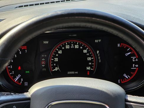 Used 2024 Dodge Durango SXT w/ SXT Blacktop Group RWD image 6