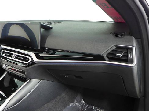 Used 2023 BMW i4 eDrive35 image 14