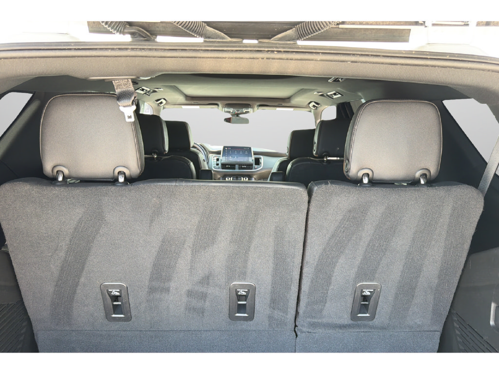 Used 2023 GMC Yukon AT4 w/ AT4 Premium Package AWD/4WD image 30