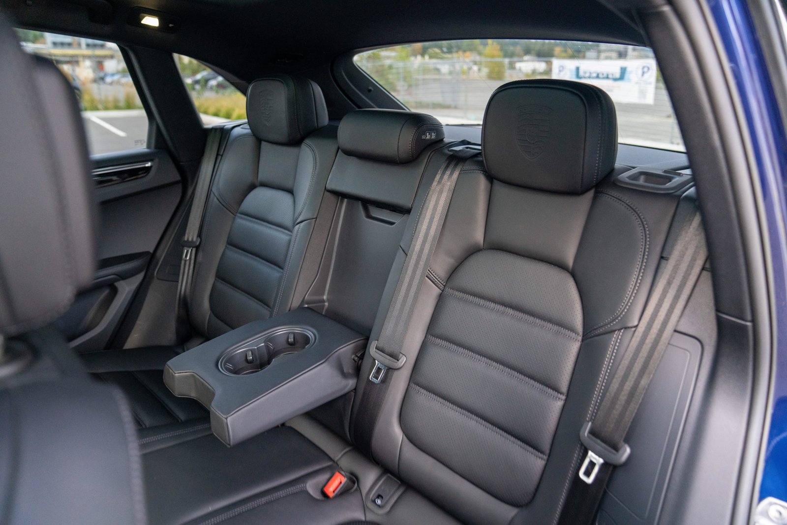 Certified 2026 Porsche Macan AWD/4WD image 24