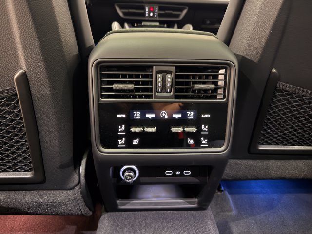 Certified 2026 Porsche Cayenne GTS AWD/4WD image 25