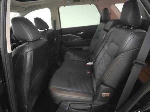 Used 2024 Nissan Pathfinder Platinum w/ Cargo Package AWD/4WD image 14