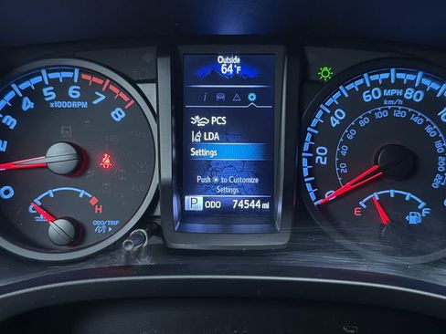 Used 2021 Toyota Tacoma SR w/ SX Package AWD/4WD image 24