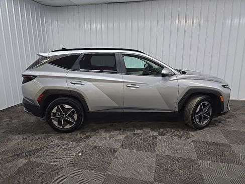 Used 2025 Hyundai Tucson SEL image 2