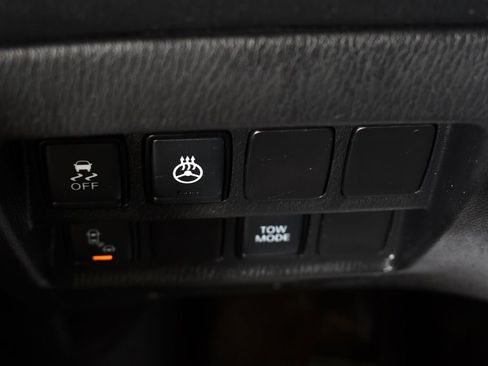 Used 2019 Nissan Pathfinder SV w/ Rock Creek Edition image 31