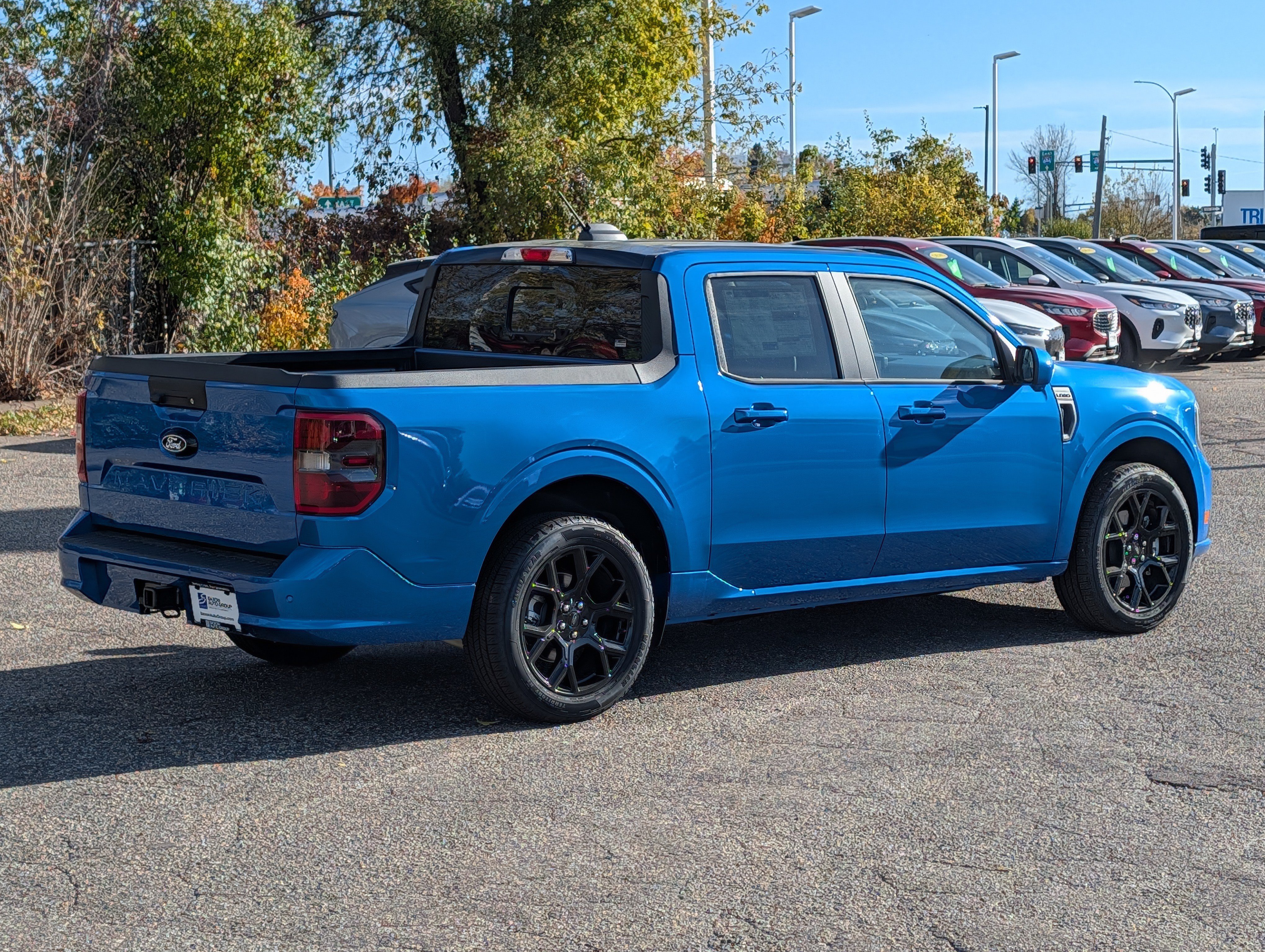Used 2025 Ford Maverick Lobo AWD/4WD image 4
